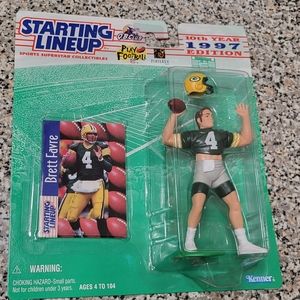 NEW Britt Favre Startling Lineup ball card and figure
